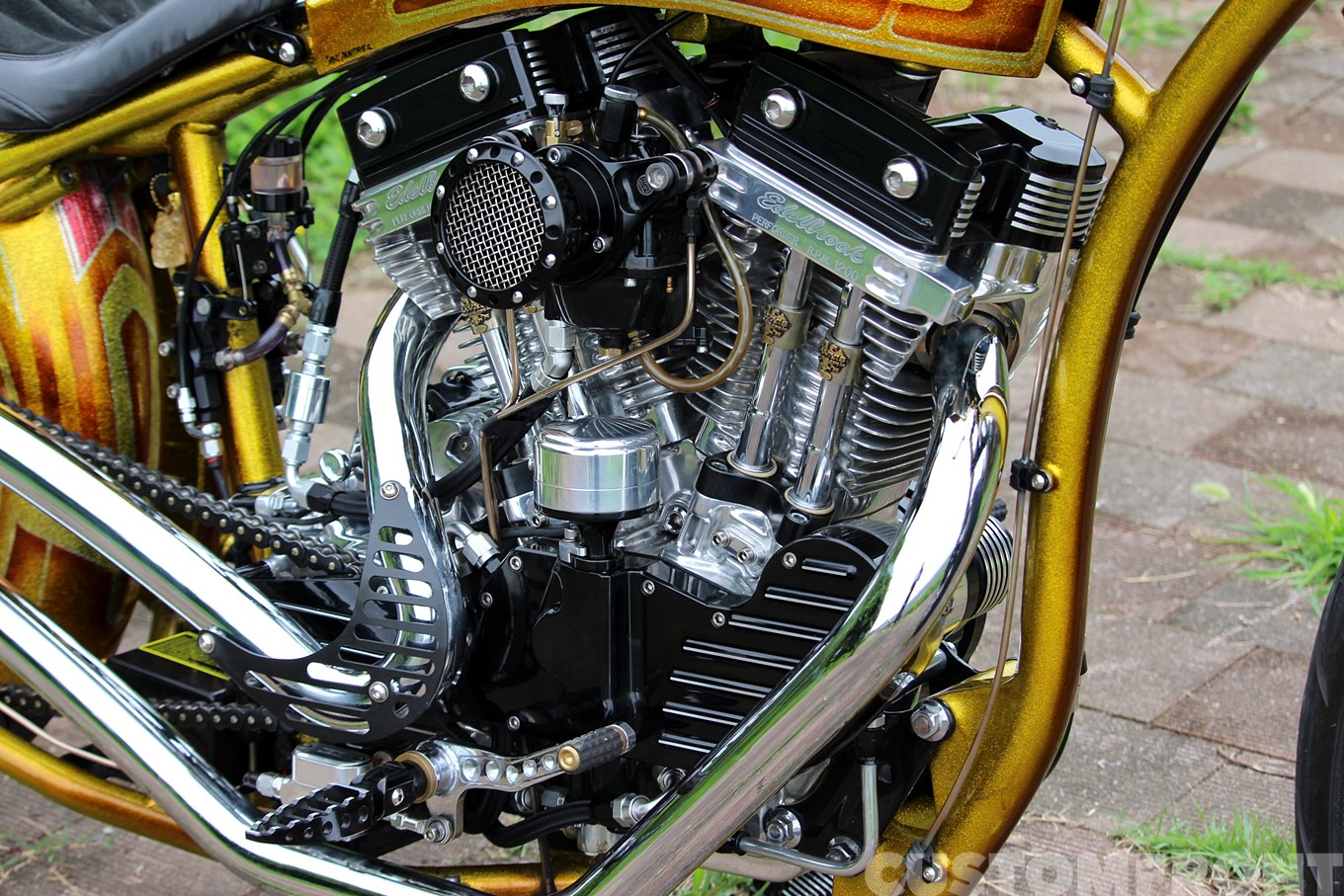 ビューエル サイクロン M2のエンジン