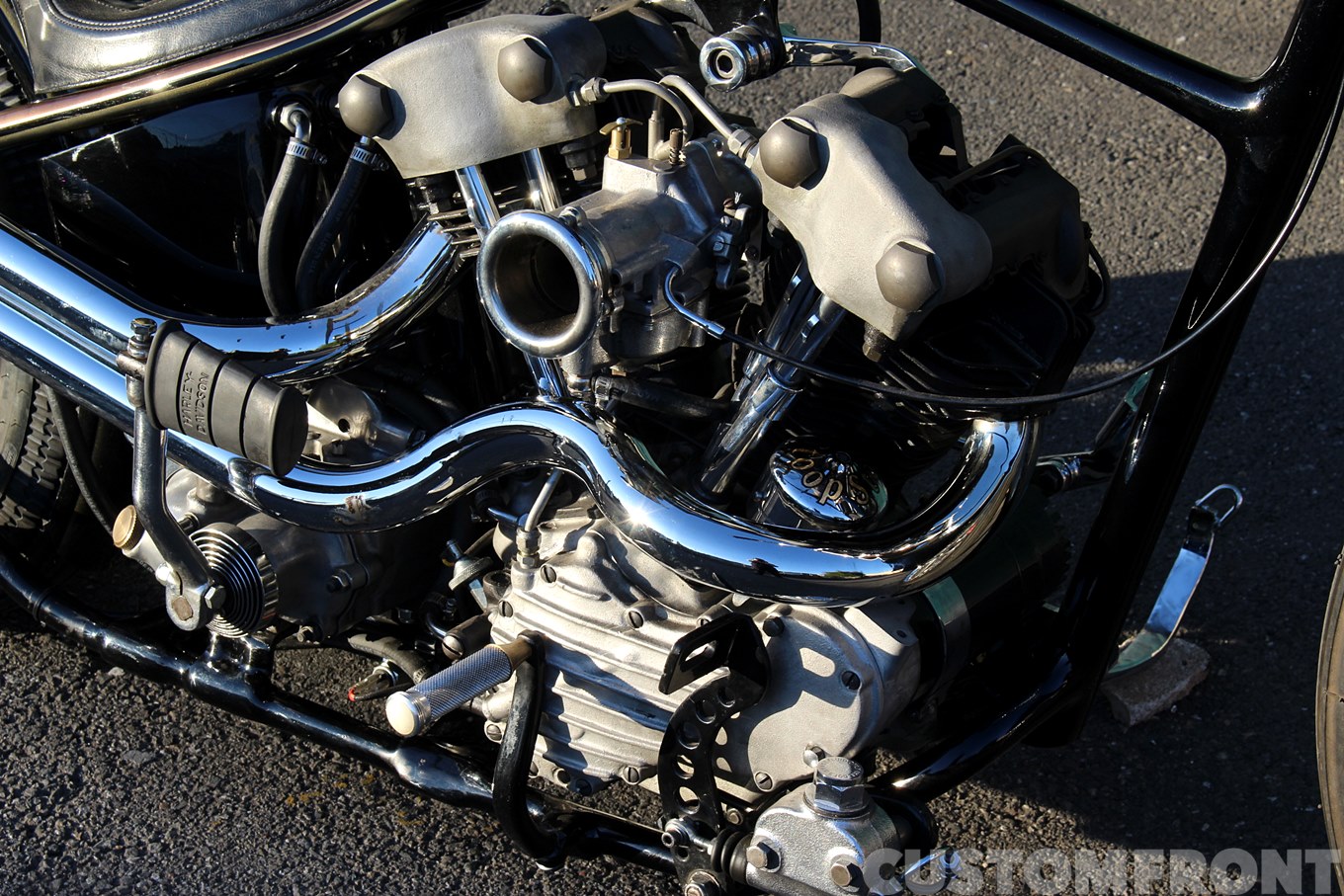 ハーレー モーターテクニックナックルヘッドのエンジン