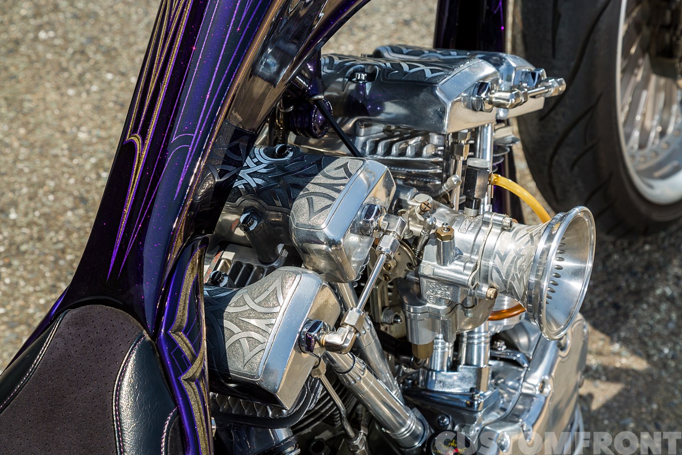 ハーレー カスタムチョッパー 1969年ショベル FLHのエンジン