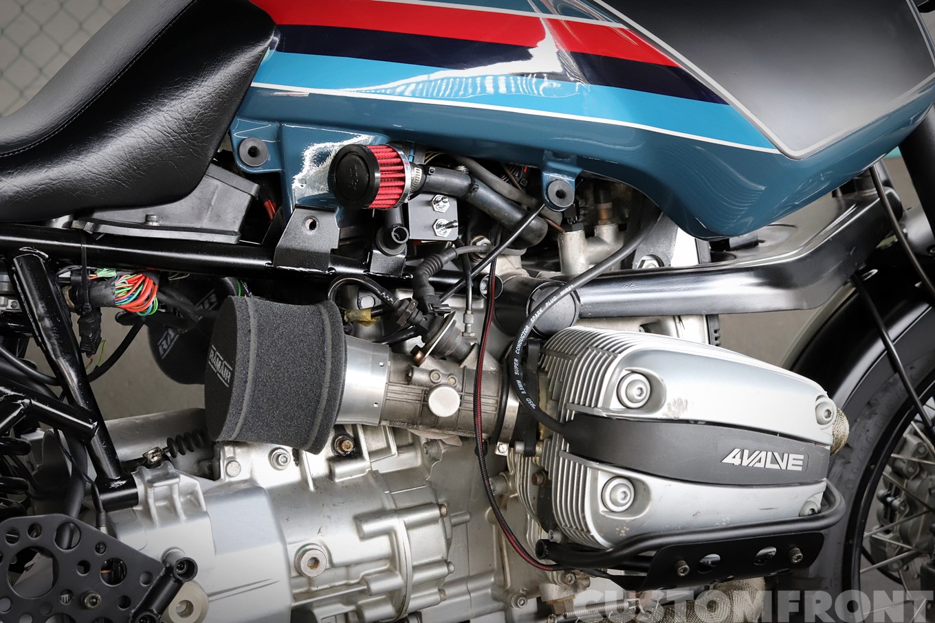 BMW R1100GSカスタムのエンジン