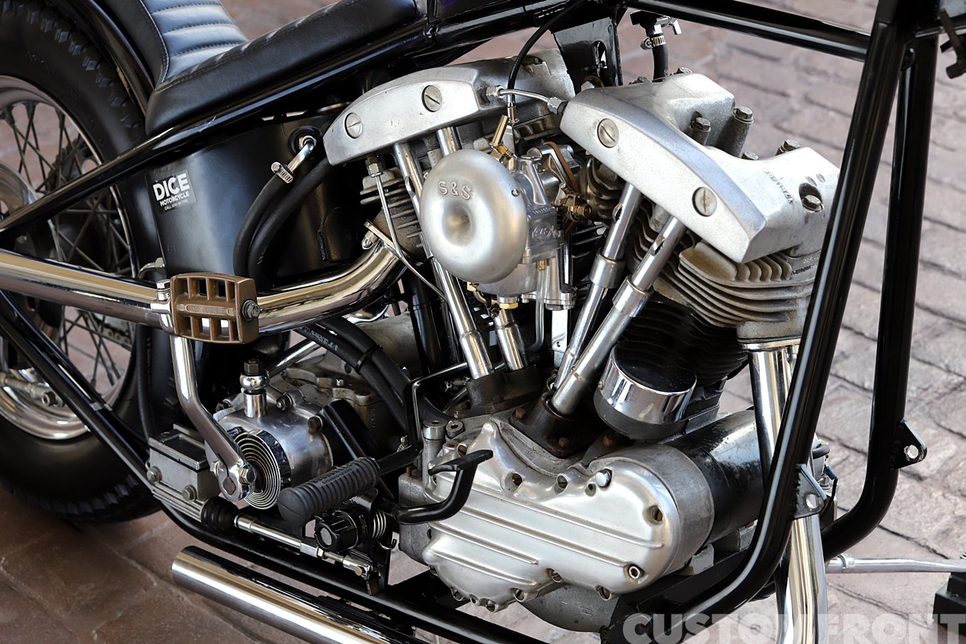 ハーレー フリスコショベル1968年のエンジン