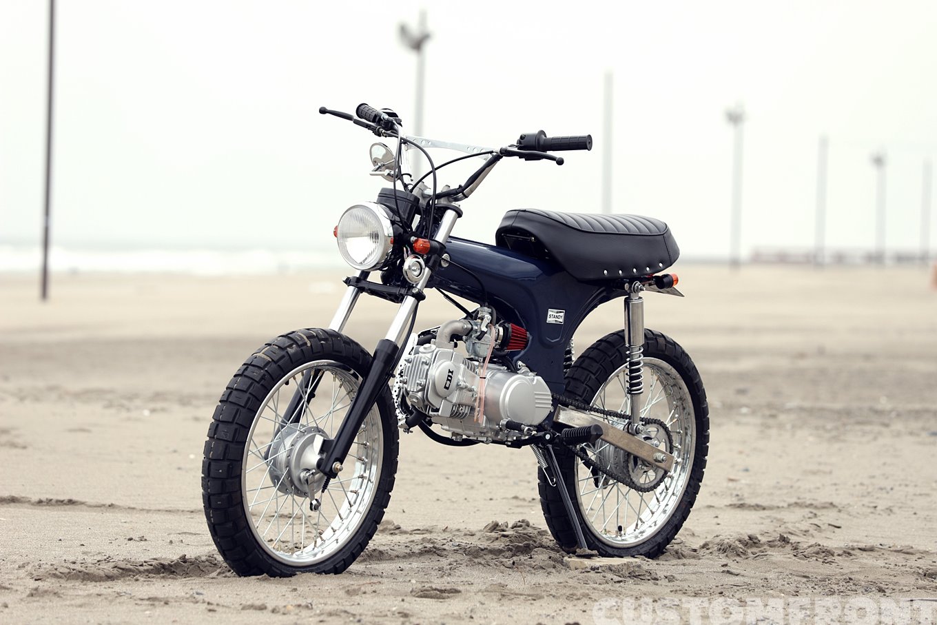 ホンダ ダックスのスクランブラー キットバイク