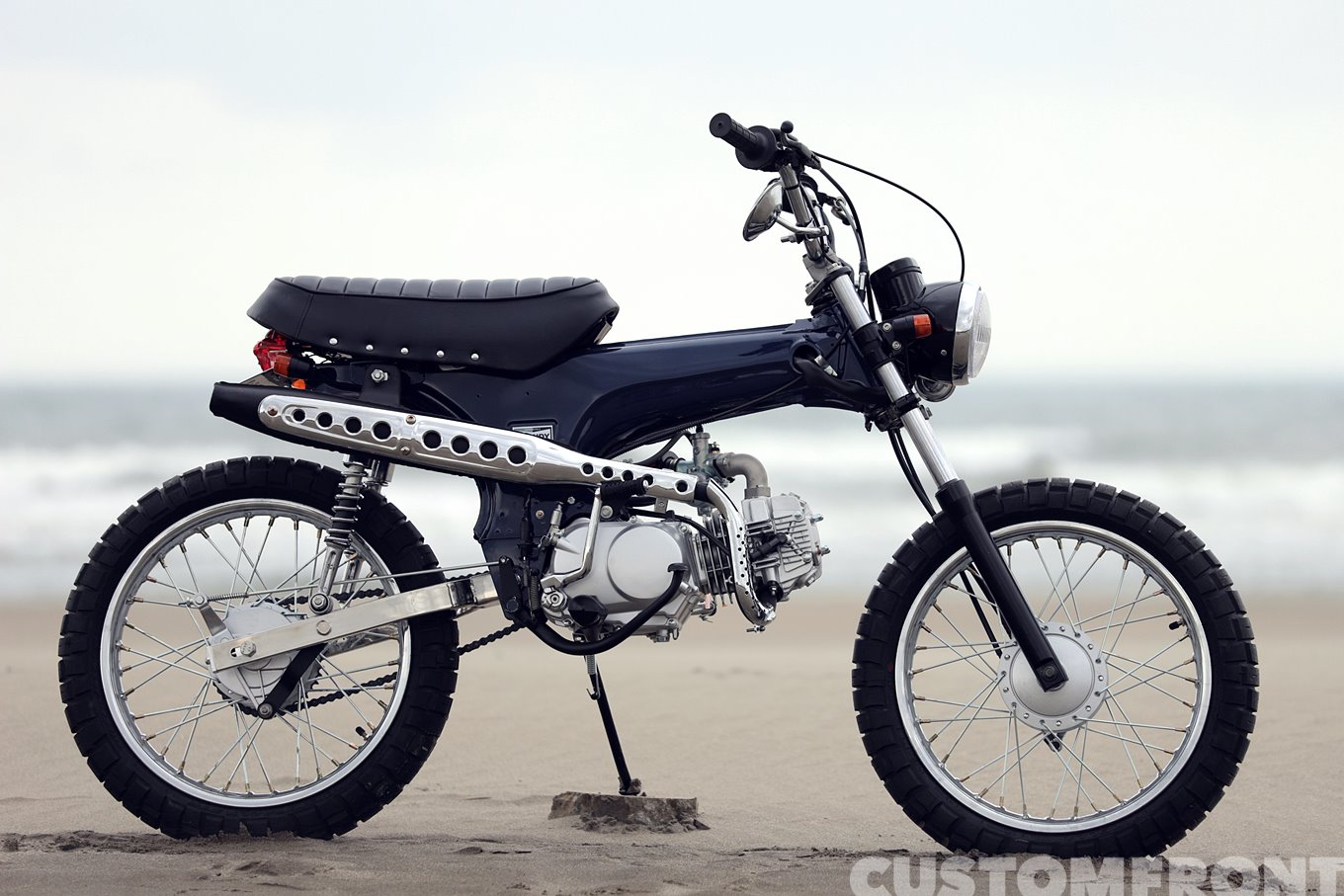 ホンダ ダックスのスクランブラー キットバイク
