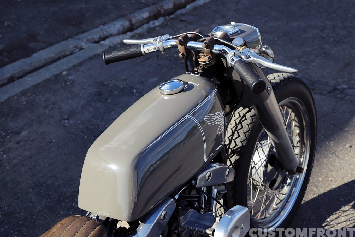 JUNK RIDE MOTORCYCLEのショベルヘッドカスタム1984年式のガスタンク
