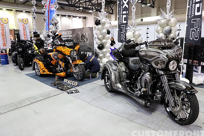 MOTLEY CREW MOTORCYCLE／モトリークルーモーターサイクル 2023ニューオーダーチョッパーショー