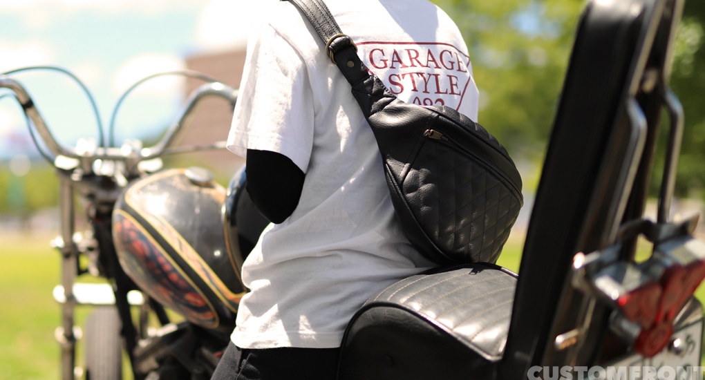 ディンマーケットの世界 4th – グリーサーヘルメット、グローブ、バッグ–