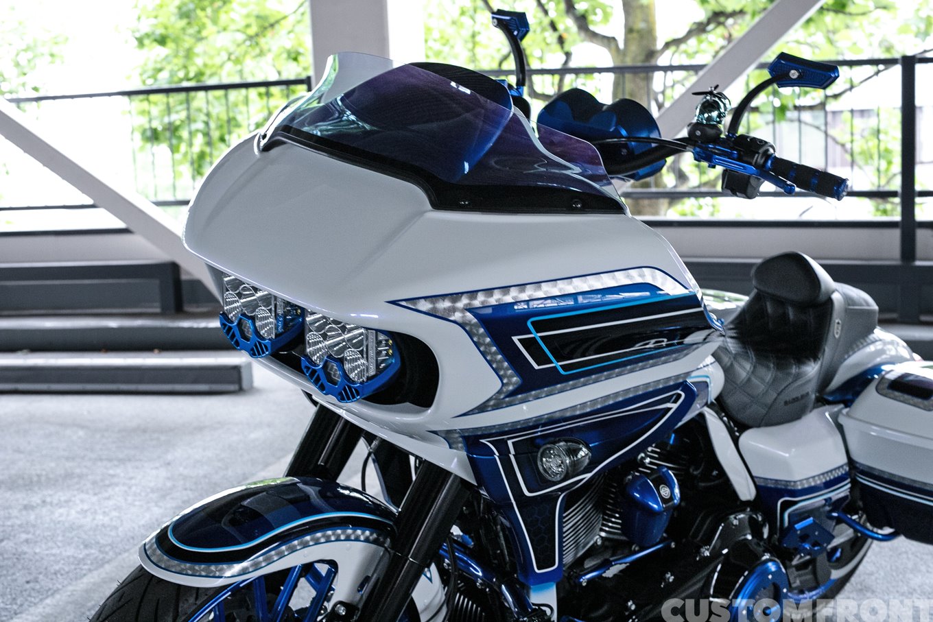 パフォーマンスバガースタイル FLTRXST Road Glide ST 2022年のフロントフェアリング