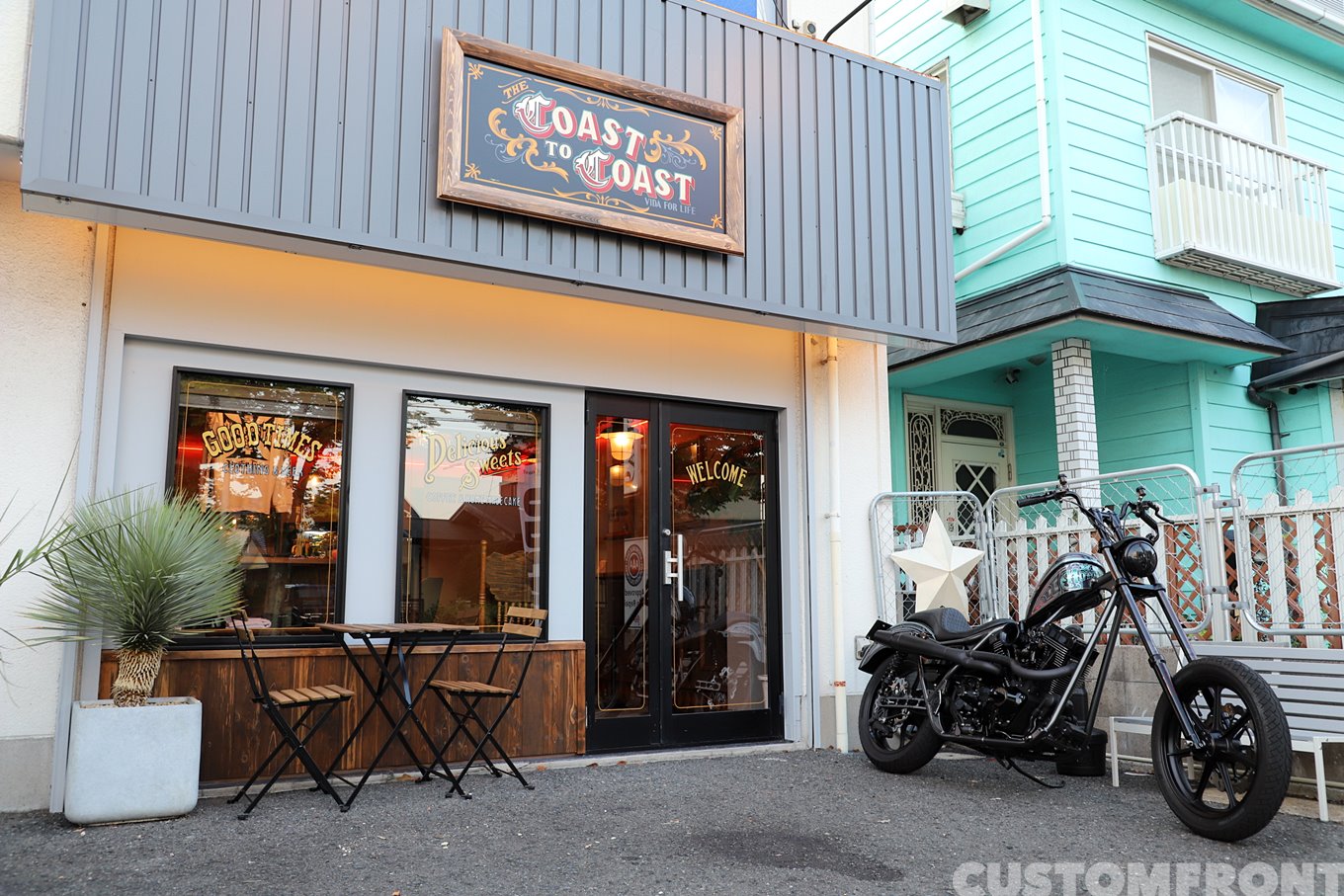 Coast to Coast CAFÉ&BAR (VIDA MOTORCYCLE) コーストトゥコーストのカフェバー