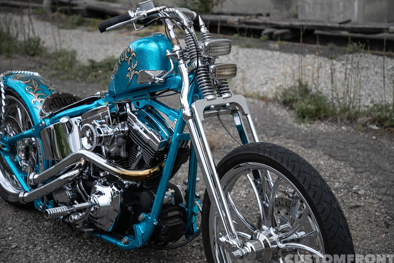 ハーレー ツインカムのカスタムチョッパー 2002年のフロントフォーク