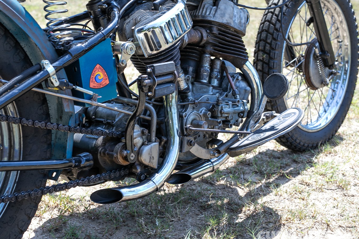 陸王(RIKUO) RQのサンドフラッツレーサー 1953年のマフラー