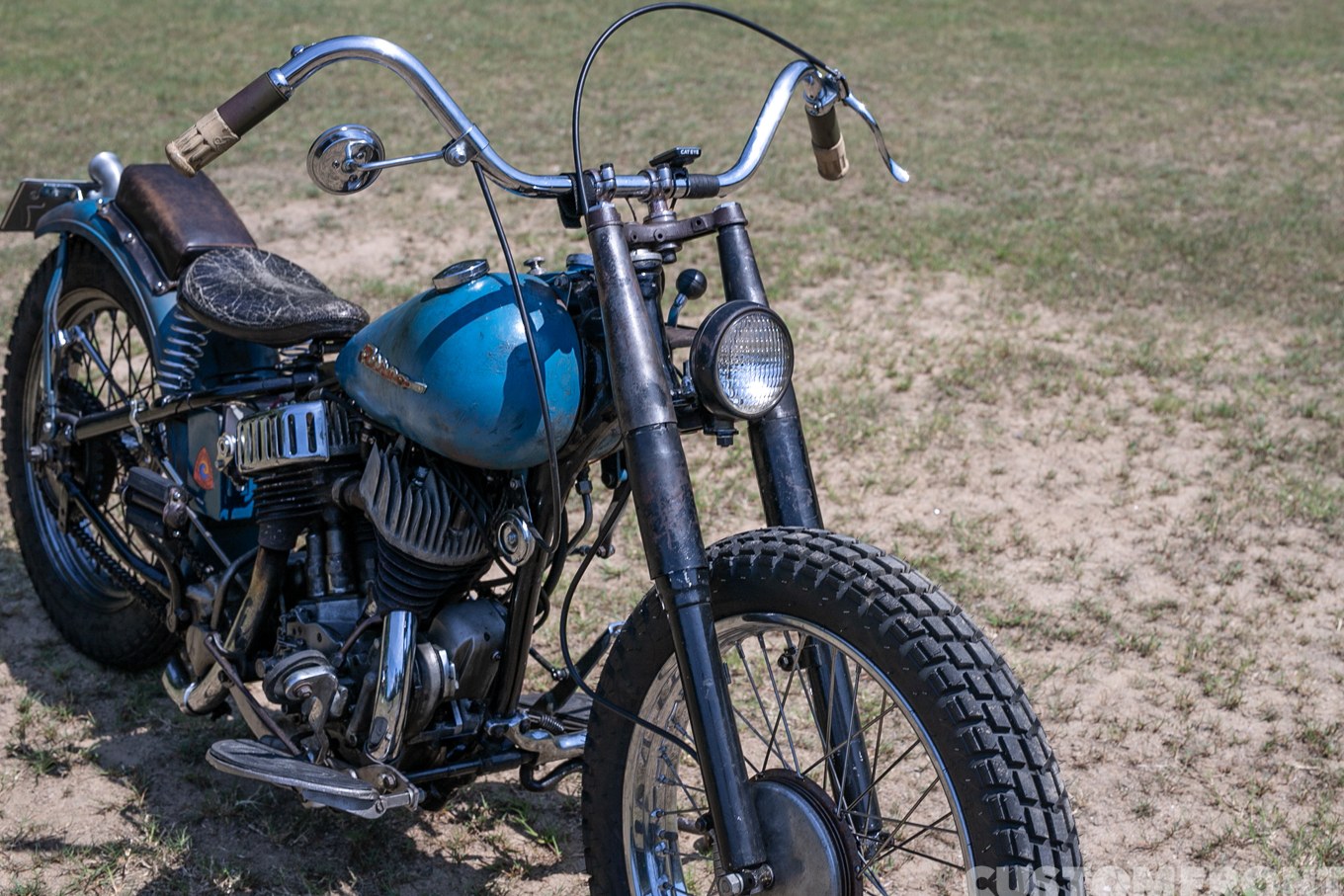 陸王(RIKUO) RQのサンドフラッツレーサー 1953年のフロントフォーク