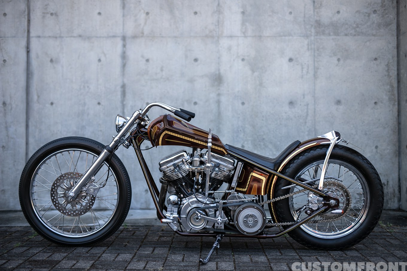 WCRESTのハーレーのパンヘッドのディガースタイルチョッパー FL 1954年