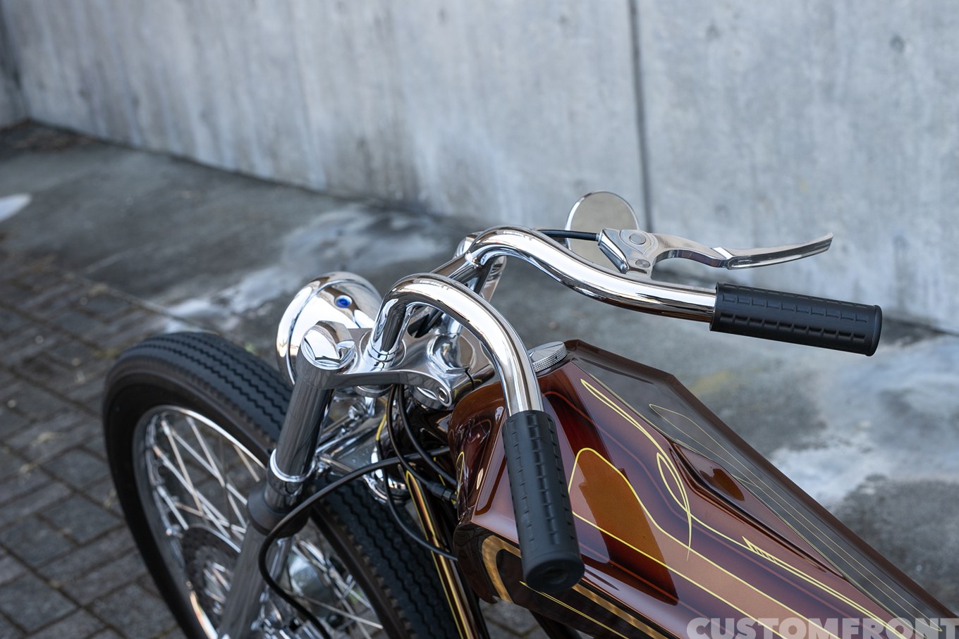 パンヘッドのディガースタイルチョッパー FL 1954年のハンドル
