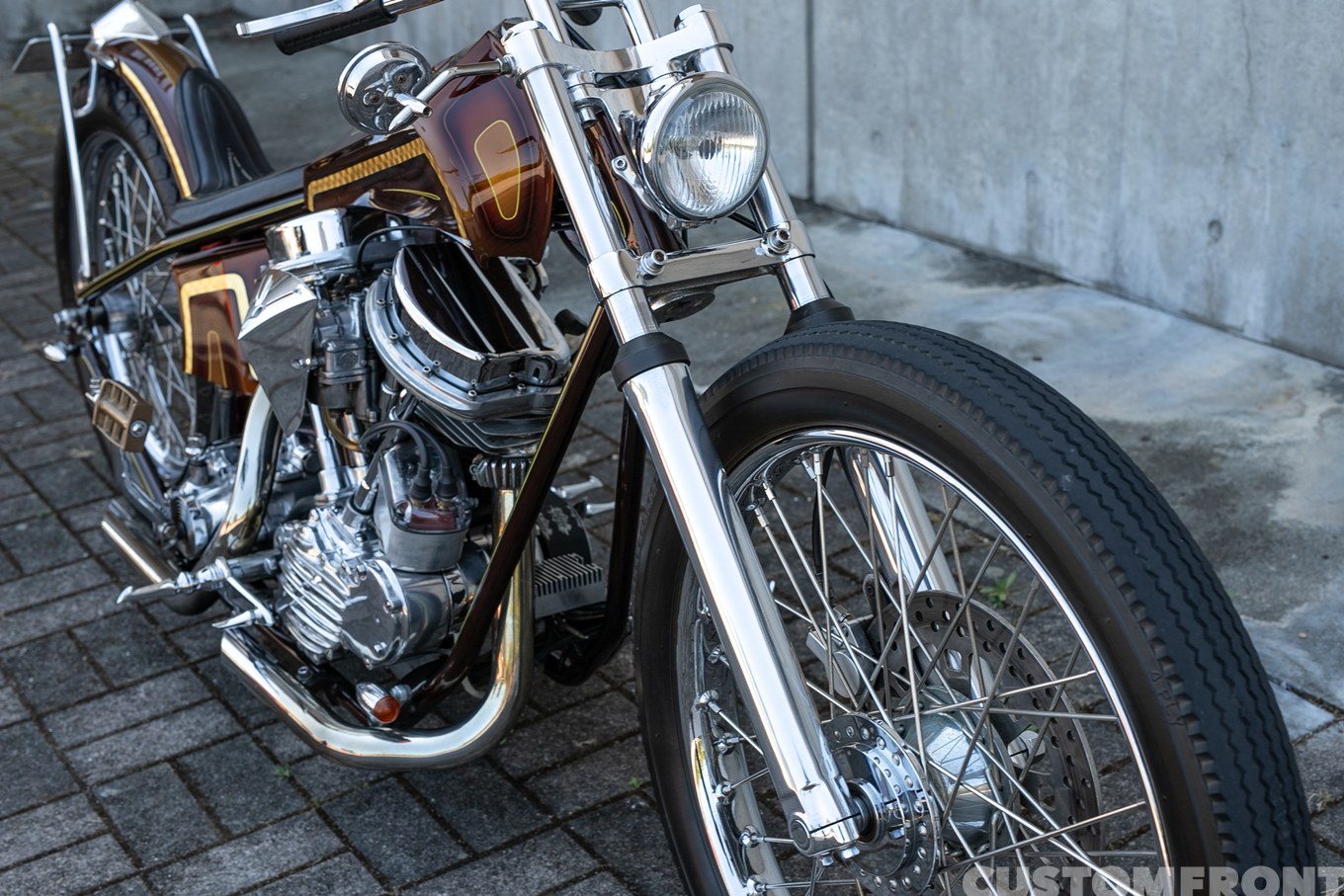 パンヘッドのディガースタイルチョッパー FL 1954年のフロントフォーク