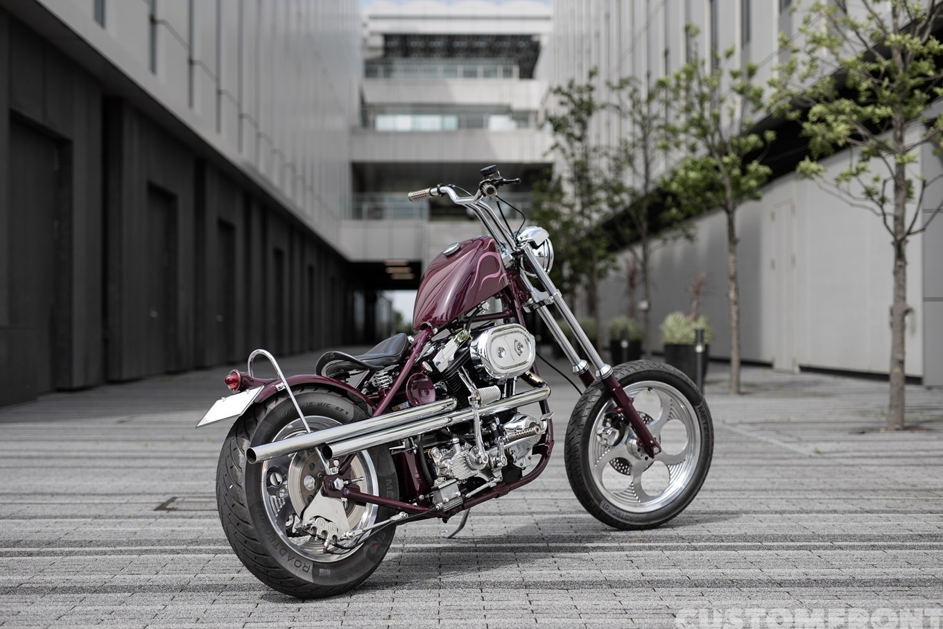 リライドカスタムアンドサービスのハーレーのエボリューション(EVO)のフリスコスタイルチョッパー 1986年