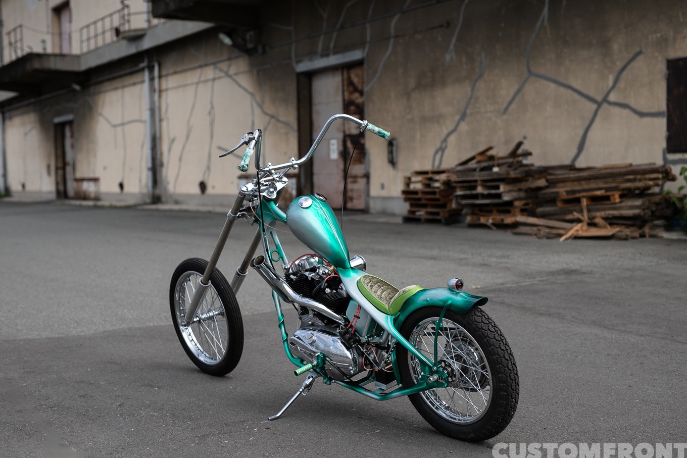 CYCLESICKのハーレーのアイアンスポーツXLHのロングフォークチョッパー 1965年