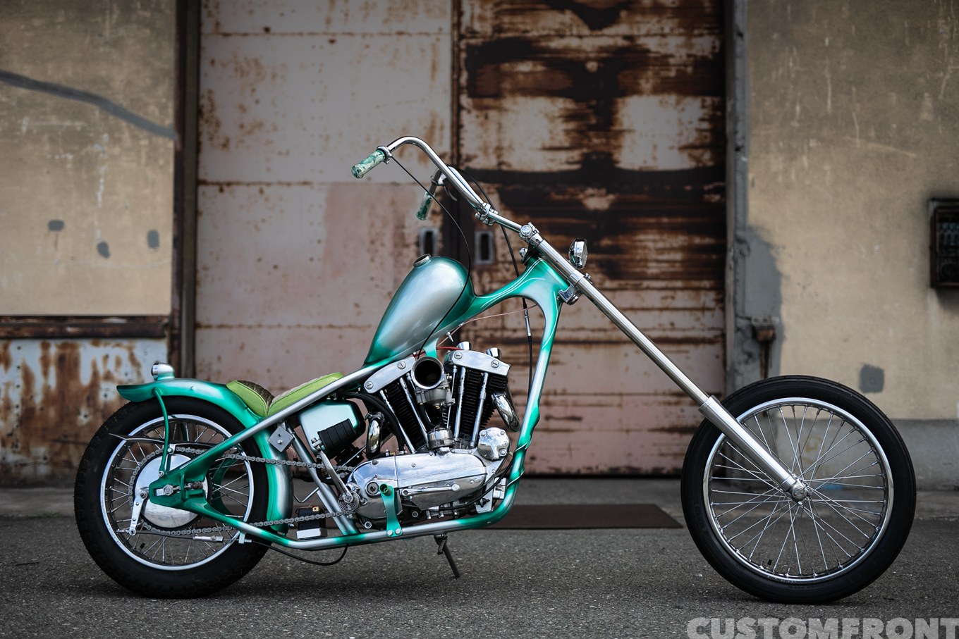 CYCLESICKのハーレーのアイアンスポーツXLHのロングフォークチョッパー 1965年