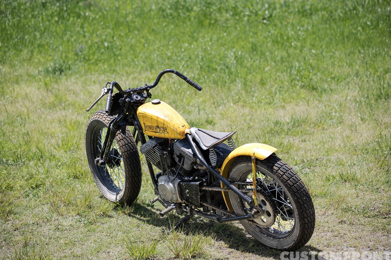 LS MOTORCYCLEのサンダーモーターサイクルズのダートトラッカー