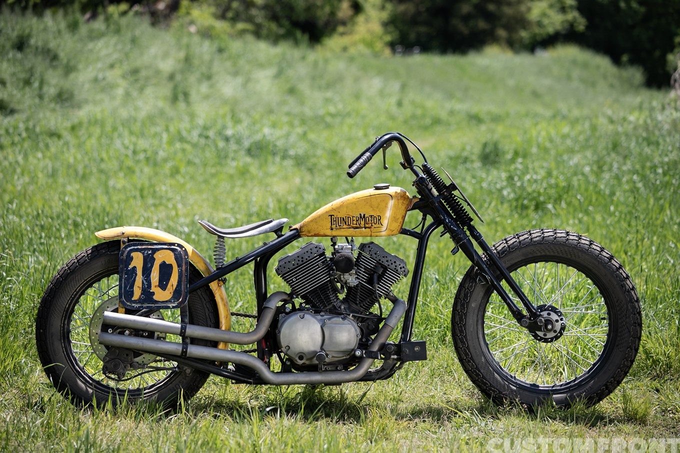 LS MOTORCYCLEのサンダーモーターサイクルズのダートトラッカー