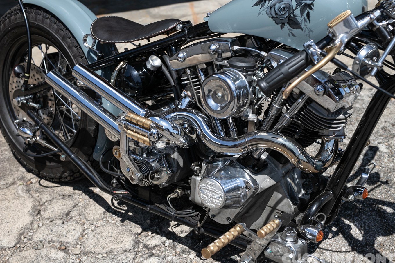 ショベルヘッドのグースネックスタイルハーレー 1979年のキャブレター