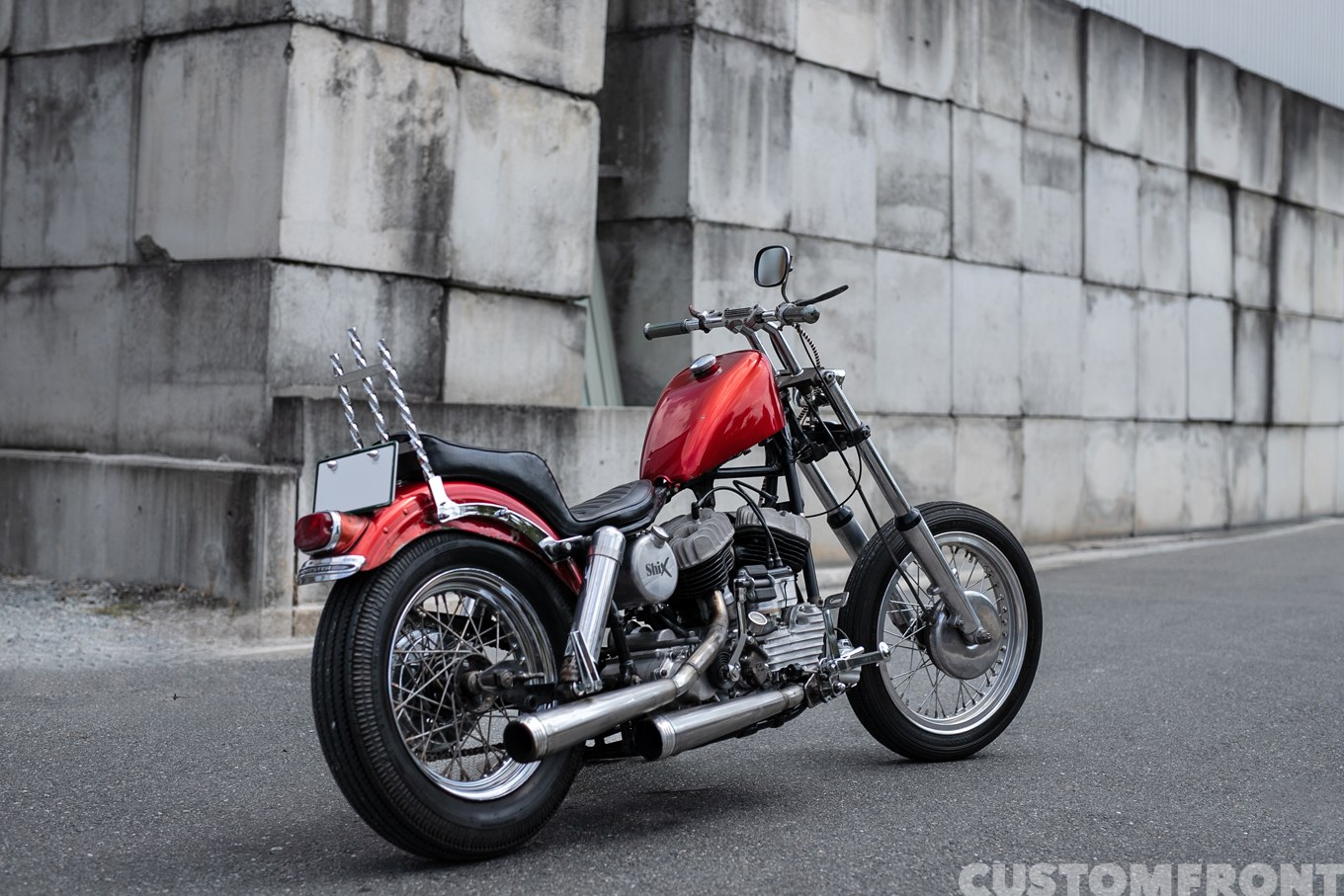 シックスモーターサイクルのハーレー Uモデルフラットヘッドの