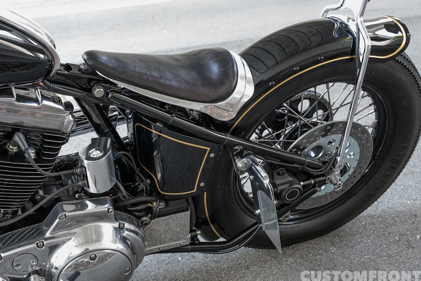 パパサンのスポーツスターXLH883のカスタム 1997年のハードテイル