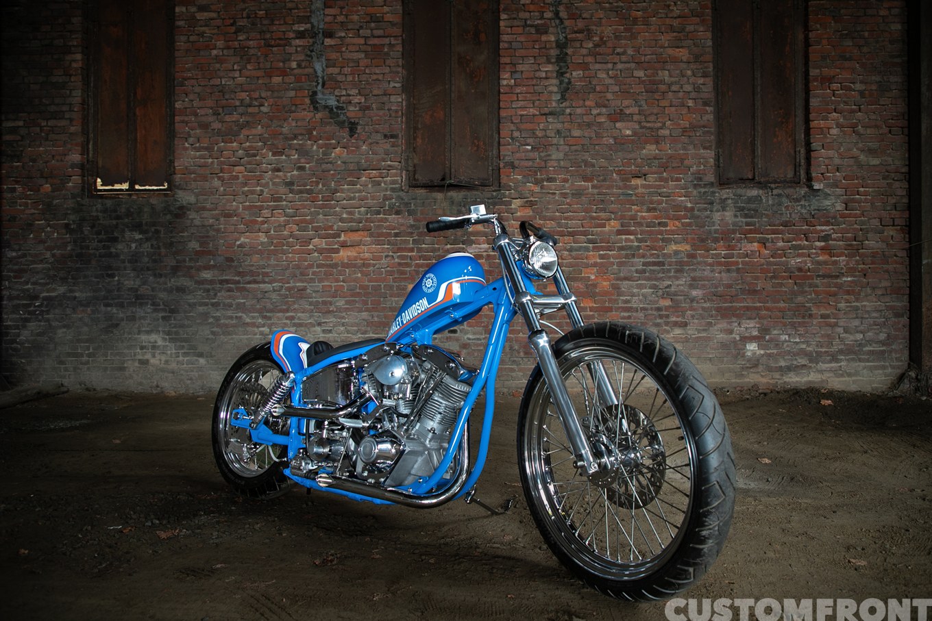 サトマリモーターサイクルのショーバイクハーレーのショベルヘッドチョッパー FLH1980年