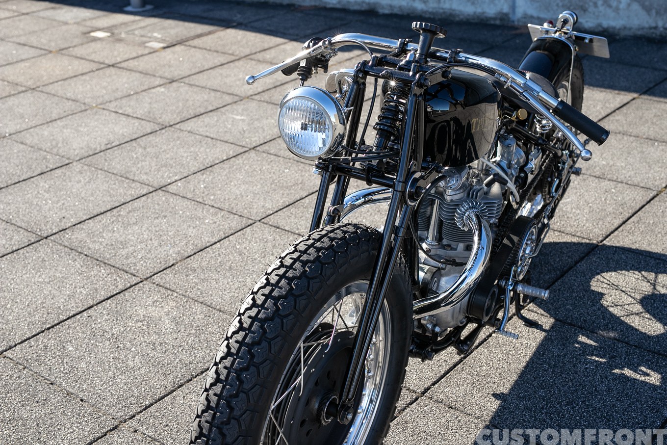 TRIBSAトリビザ（TRIUMPH & BSA）のボバーカスタム 1951年のフロントフォーク