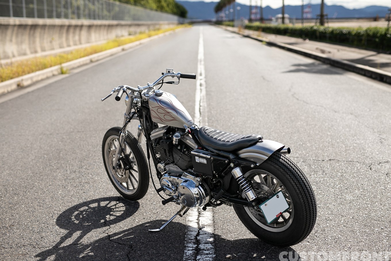 SUN MOTORCYCLESのスポーツスター XLH1200S 2003年のストリートカスタム