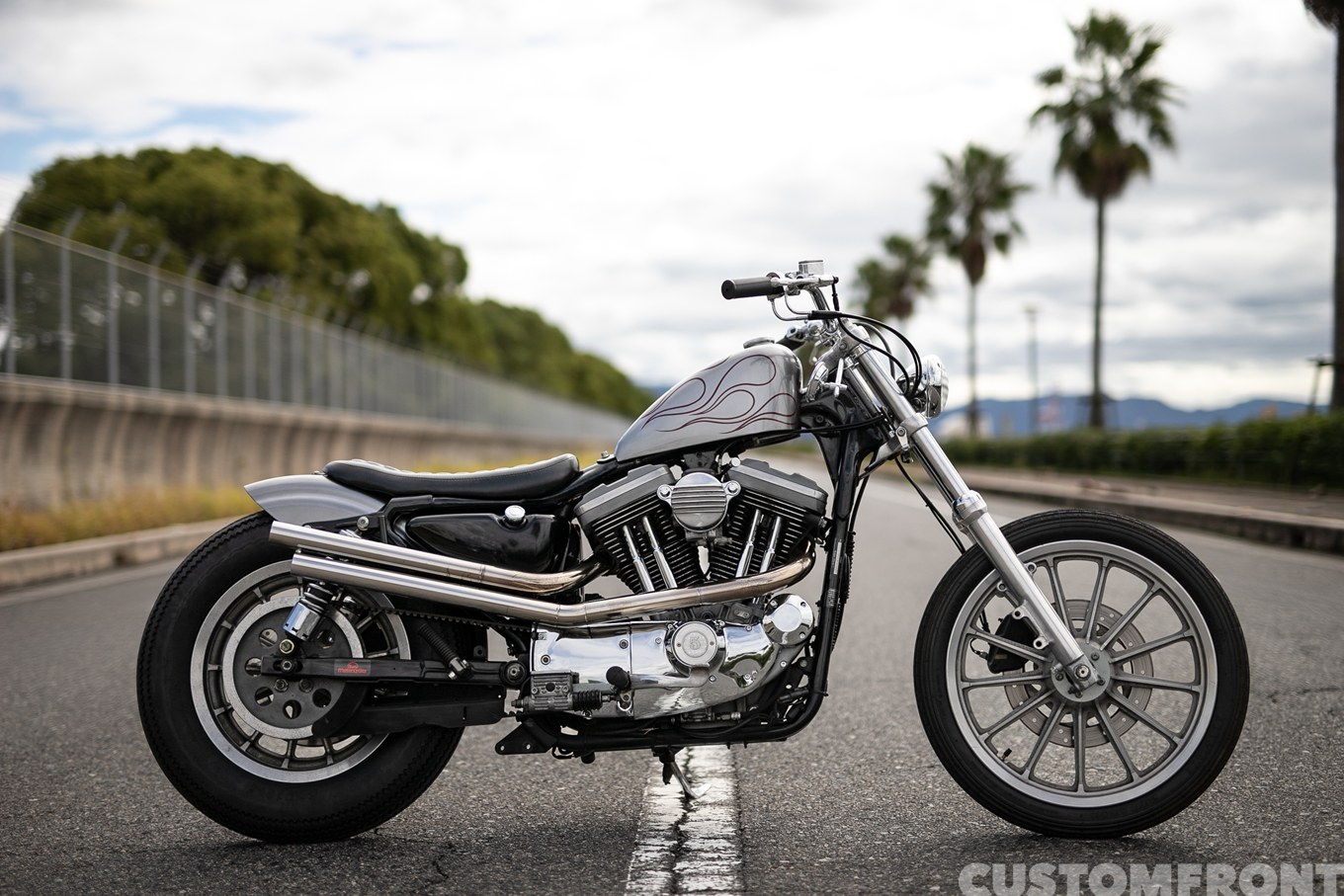 SUN MOTORCYCLESのスポーツスター XLH1200S 2003年のストリートカスタム