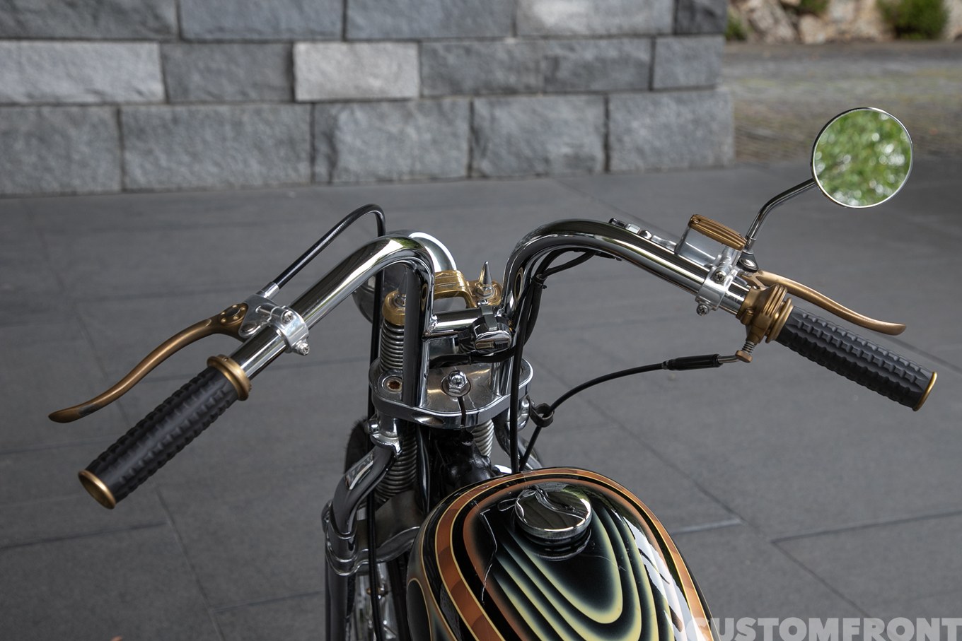 EVOスプリンガーソフテイルチョッパー FLSTS 1991年のハンドル