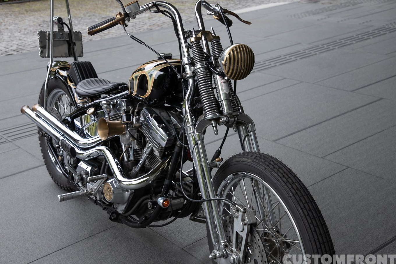 EVOスプリンガーソフテイルチョッパー FLSTS 1991年のフロントフォーク