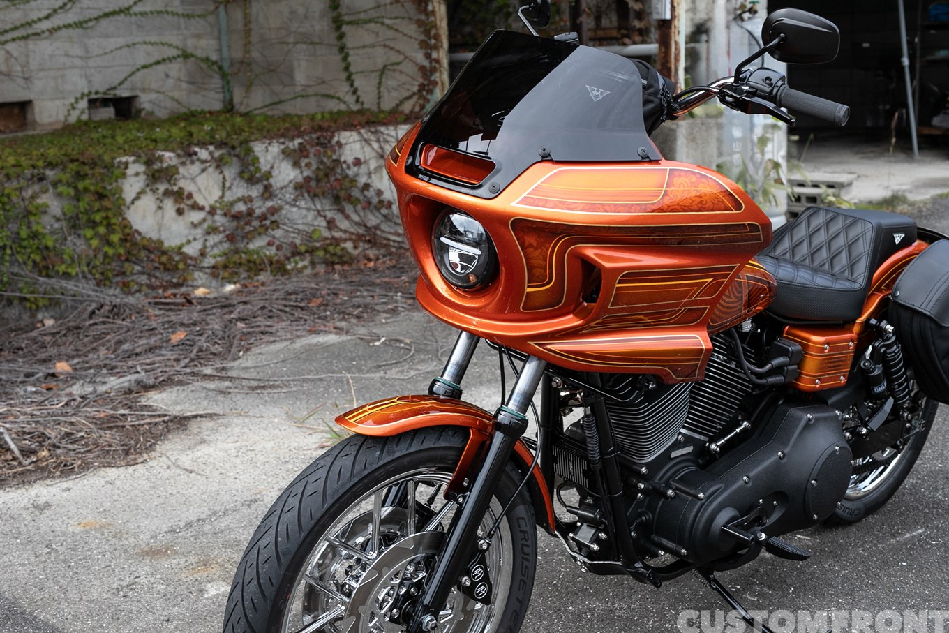 ダイナスーパーグライド(FXDX)のパフォーマンスカスタム 2001年のフロントエンド