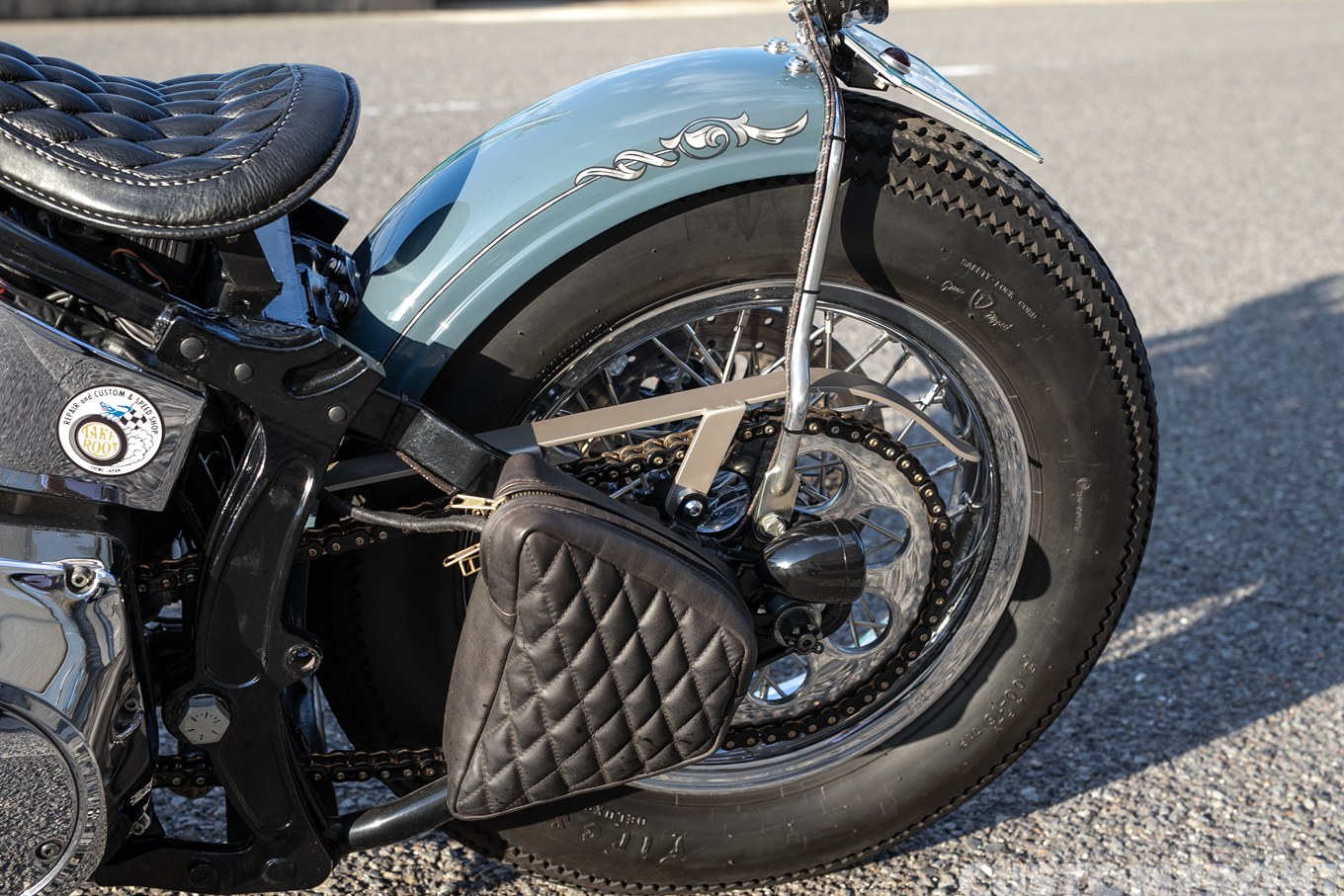 スプリンガーEVOのボバーチョッパー FLSTF 1996年のリアエンド