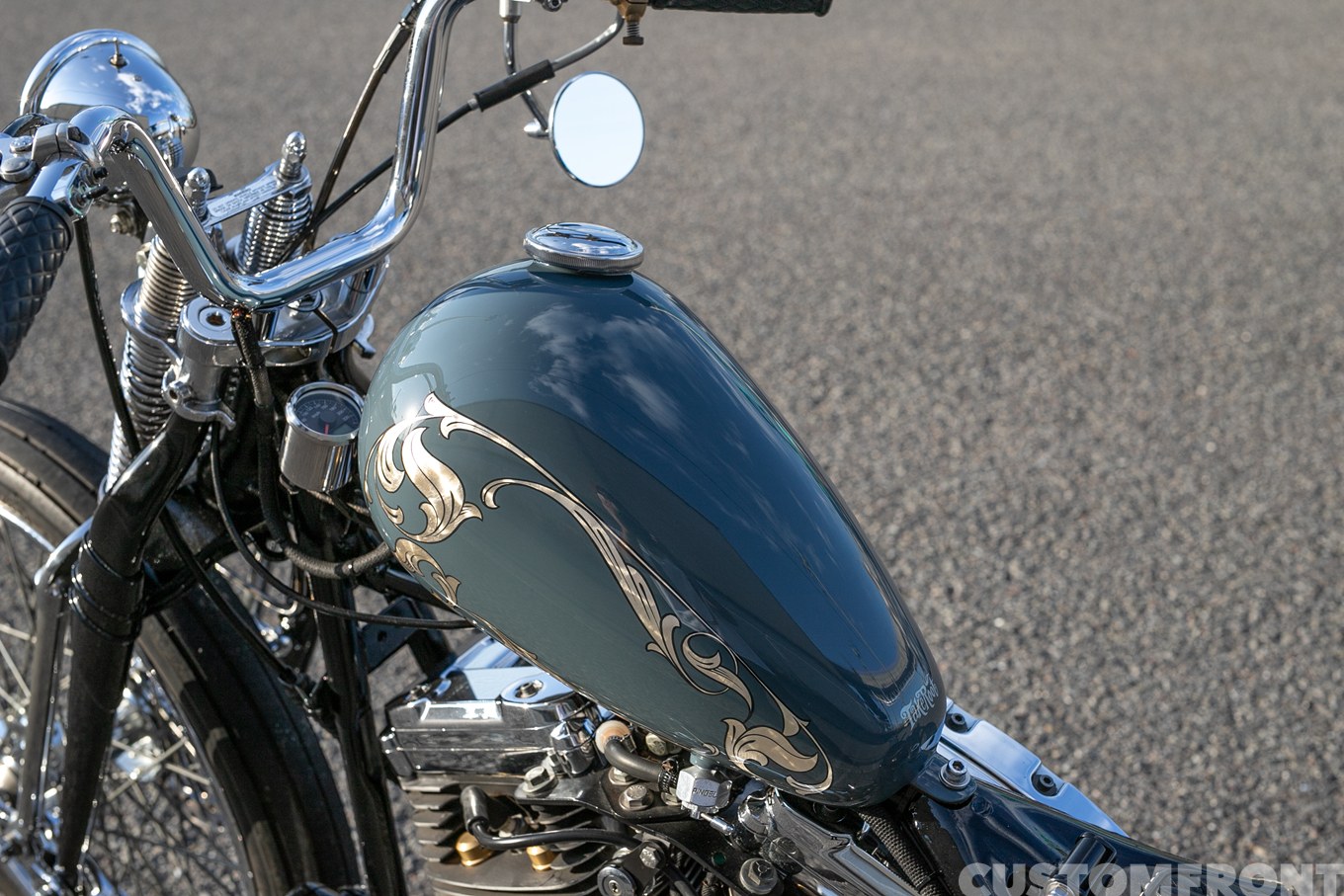 スプリンガーEVOのボバーチョッパー FLSTF 1996年のガスタンク