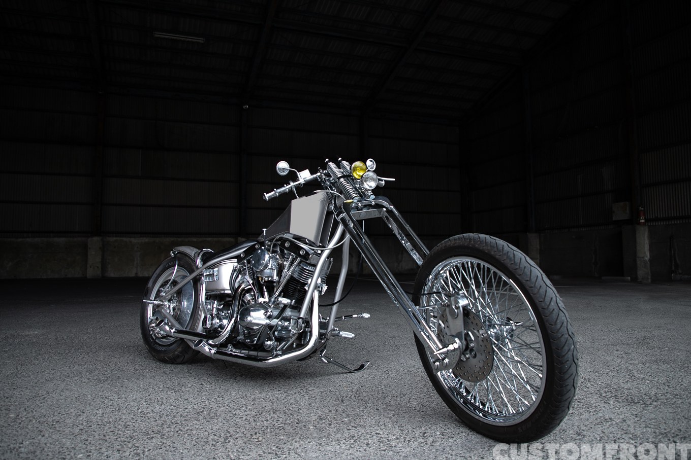 ナッツカスタムサイクルズのハーレー S&Sショベルヘッドのニュースクールチョッパー