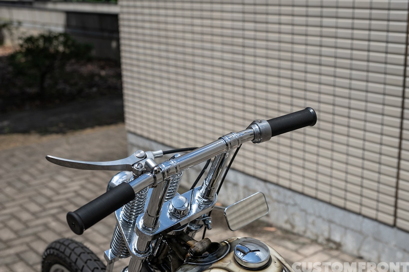 オールドスクールのFLHショベルヘッドチョッパー 1969年のハンドル