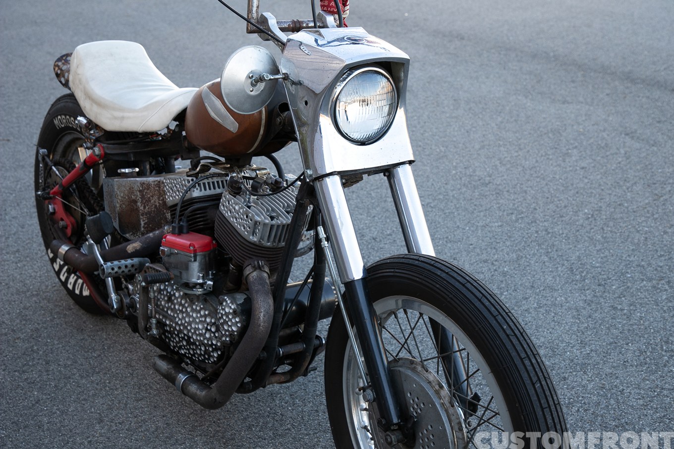 ハーレー KH 1956年のレーシングガレージチョッパーのフロントフォーク