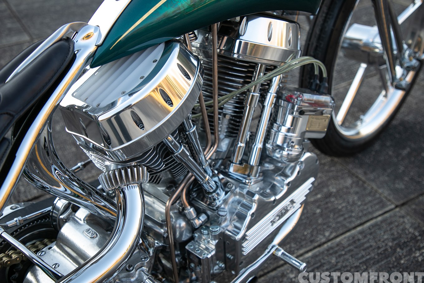 HCS2025アワード Best Of Show MotorcycleのFL 1961年のエンジンロッカーカバー