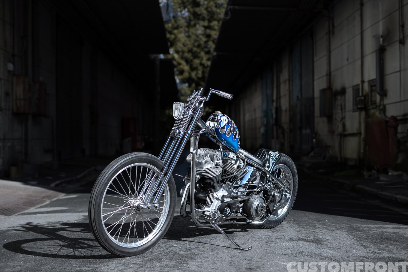 ラックモーターサイクルズのショベルヘッドのナロードチョッパー FLH 1966年