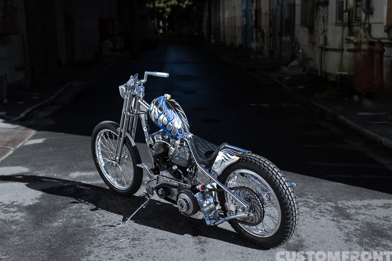 ラックモーターサイクルズのショベルヘッドのナロードチョッパー FLH 1966年