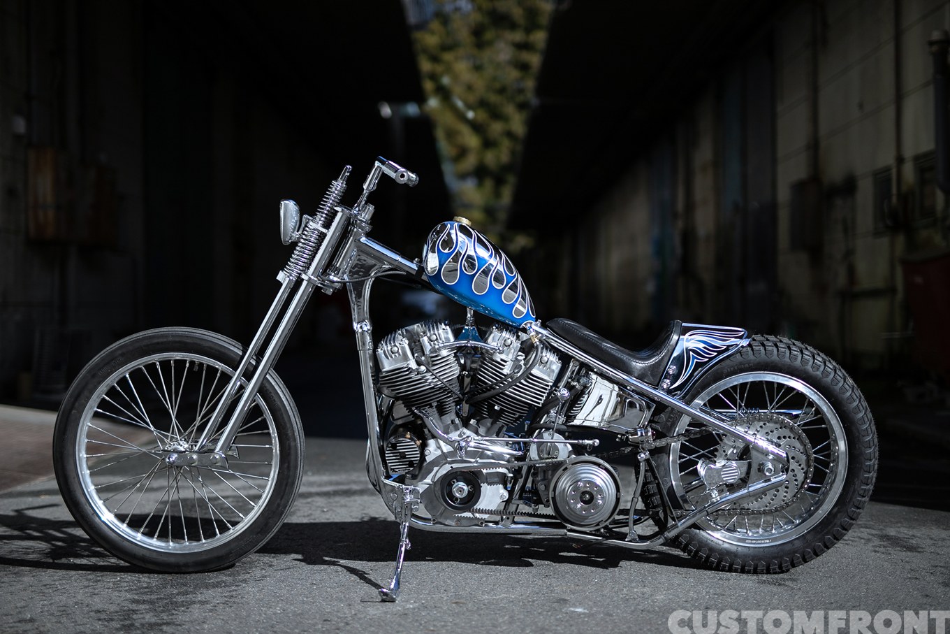 ラックモーターサイクルズのショベルヘッドのナロードチョッパー FLH 1966年