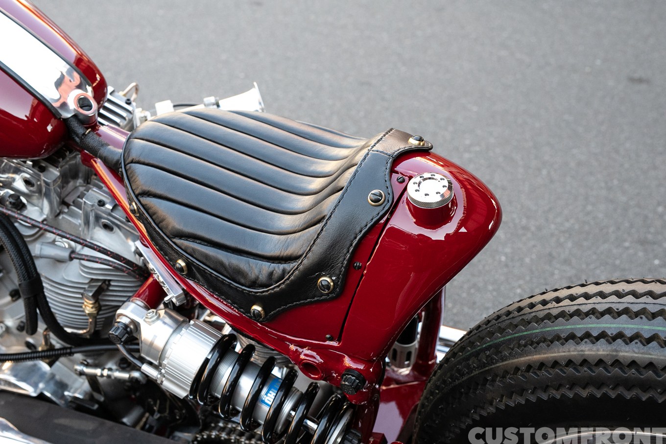 ショベルヘッドの'60年代カフェスタイルチョッパー FLH 1978年のシートカウル