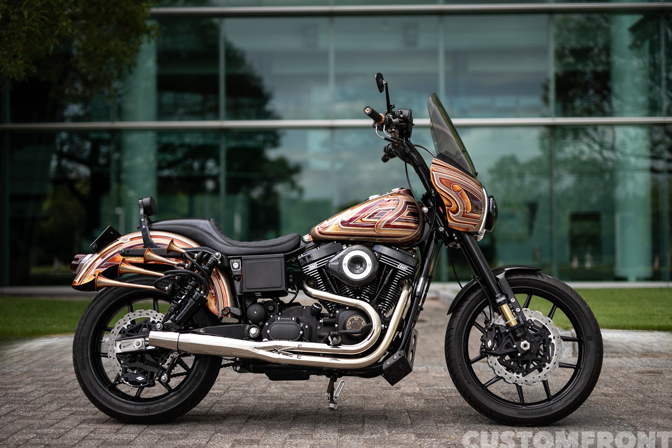 ヴィダモーターサイクルのハーレーのFXDXTスポーツのパフォーマンススタイルカスタム 2001年