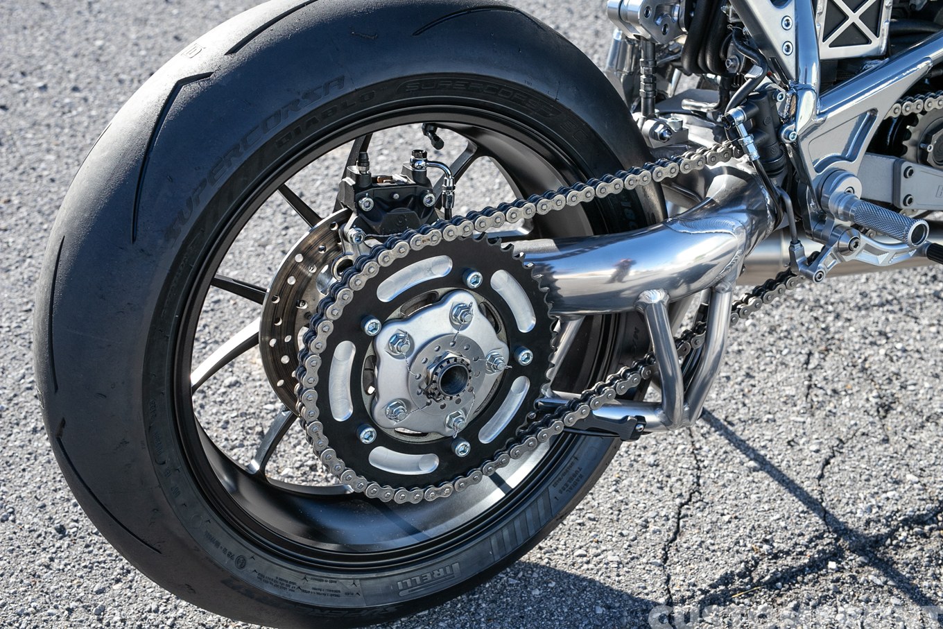 BUELL(ビューエル) S1Wのカフェスタイルバイクのスイングアーム