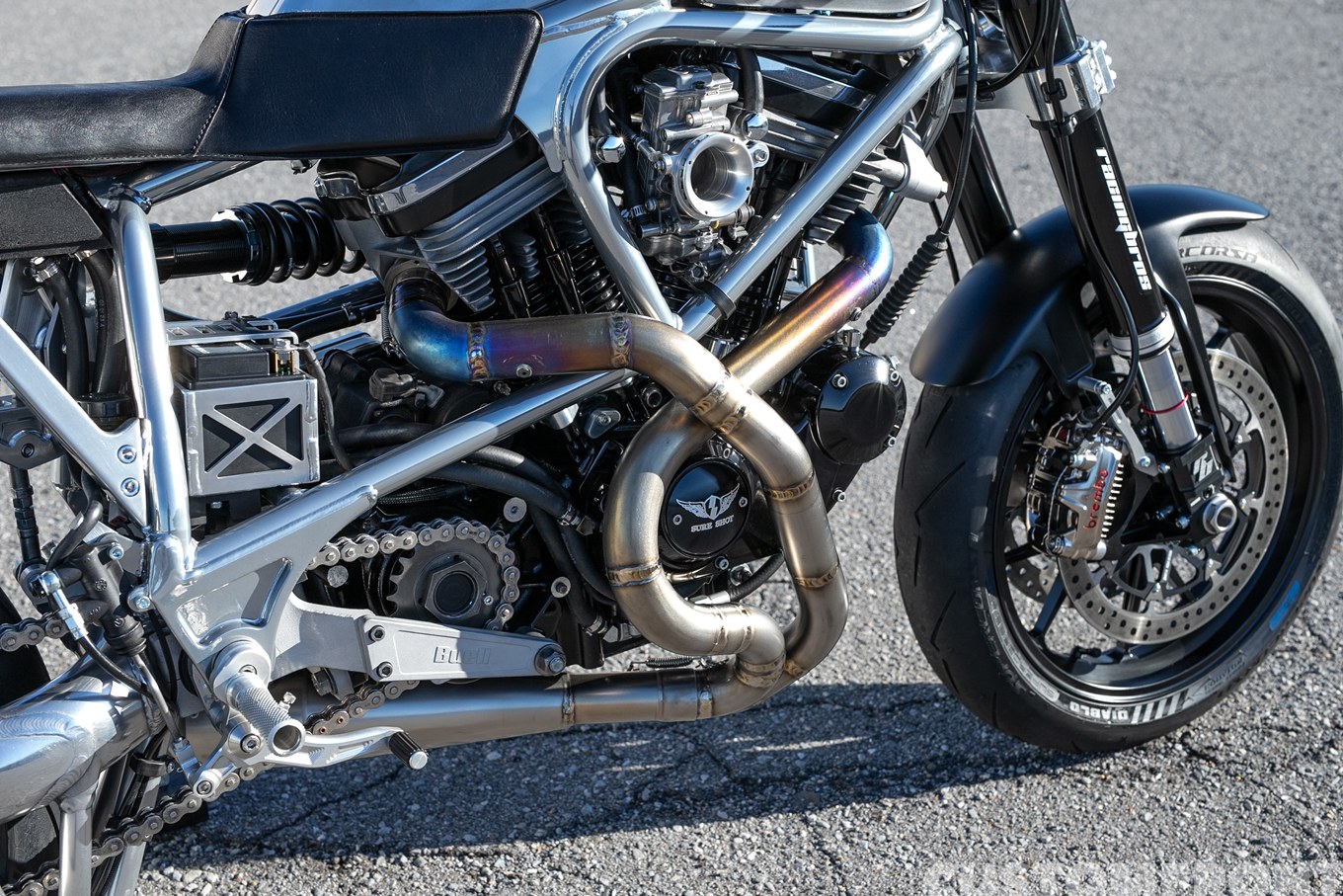 BUELL(ビューエル) S1Wのカフェスタイルバイクのマフラー