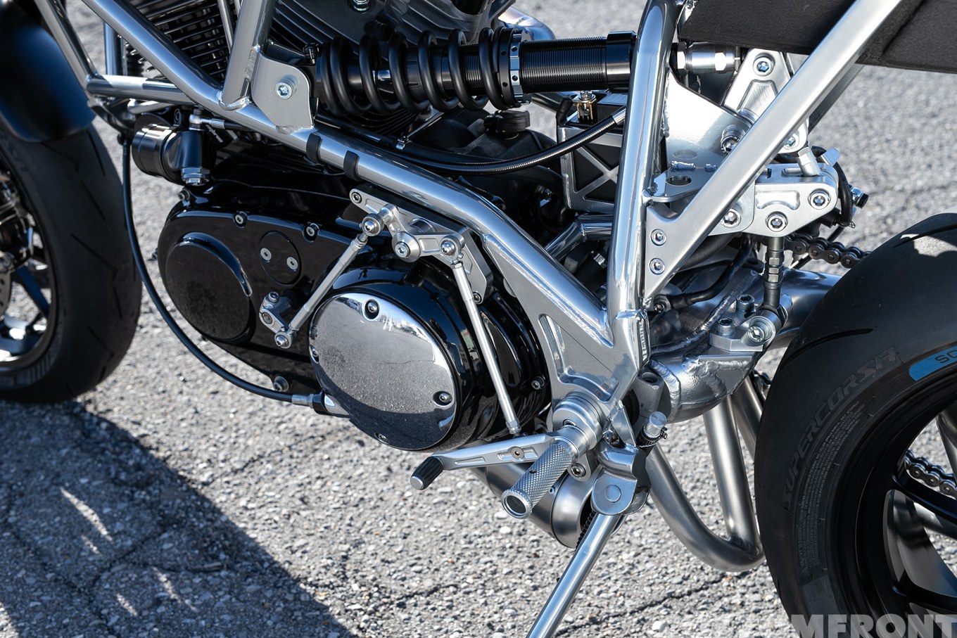 BUELL(ビューエル) S1Wのカフェスタイルバイクのリンケージ