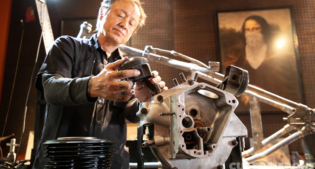 アーリースターズのエンジンワークと45ディグリー製「MAHLE」ピストン