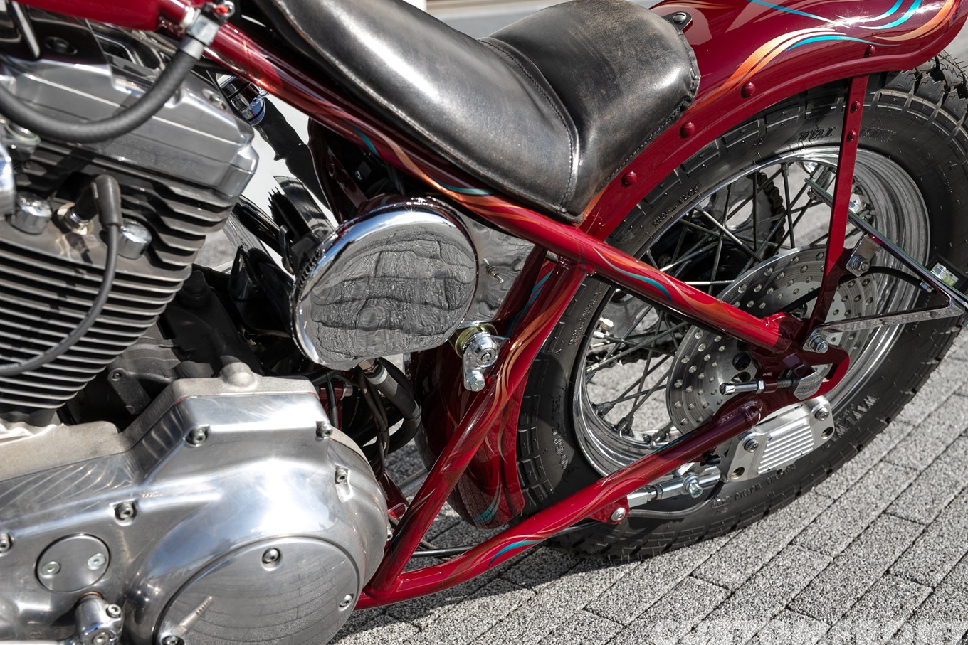 ハーレーのスポーツスター(EVO)XL1200のフリスコスタイルチョッパー 1996年のオイルタンク