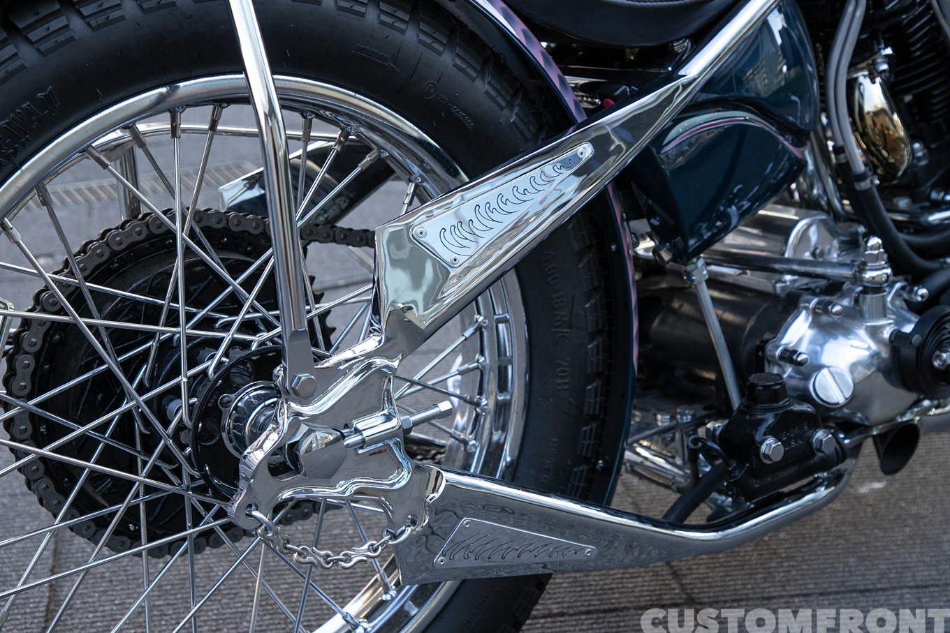 ショベルヘッドのサバイバーチョッパー FL 1962年のメタルシュラウド